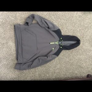 Almost brand new under armor half zip hoodie